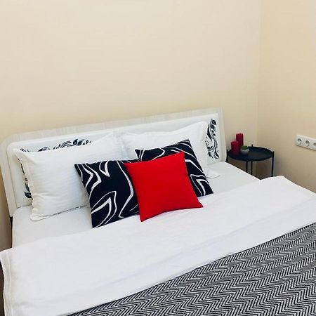 Like Home Rooms Алматы Экстерьер фото
